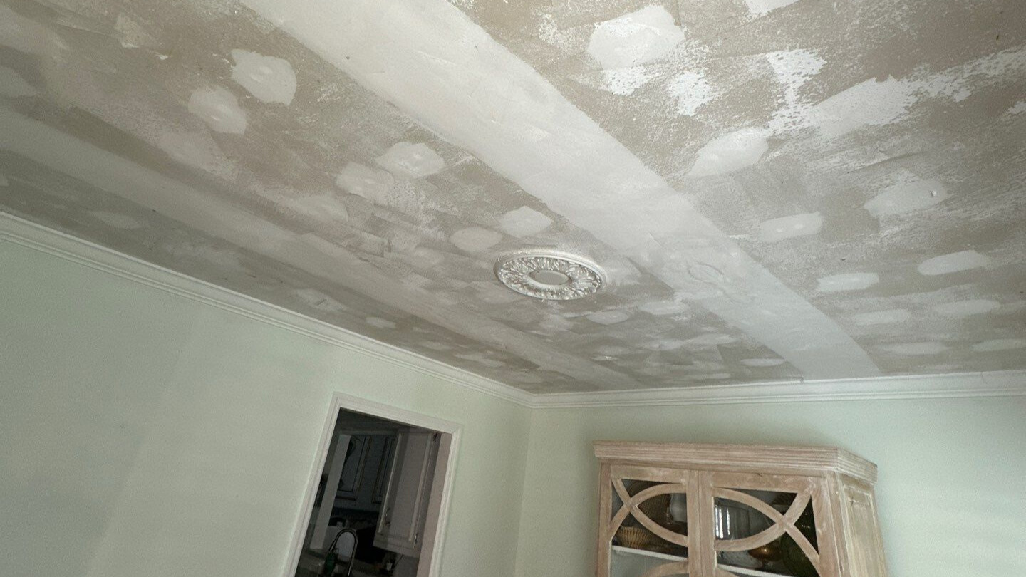 The Art of Popcorn Ceiling Removal: How Professionals Ensure a Smooth Finish